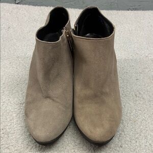 Minelli Heeled Boots Women’s Size 35 US 5 Taupe Leather Ankle Booties